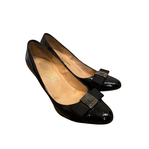 Russel & Bromley Pumps Women’s Size 37.5 Black Patent Leather Heels - Picture 5 of 6